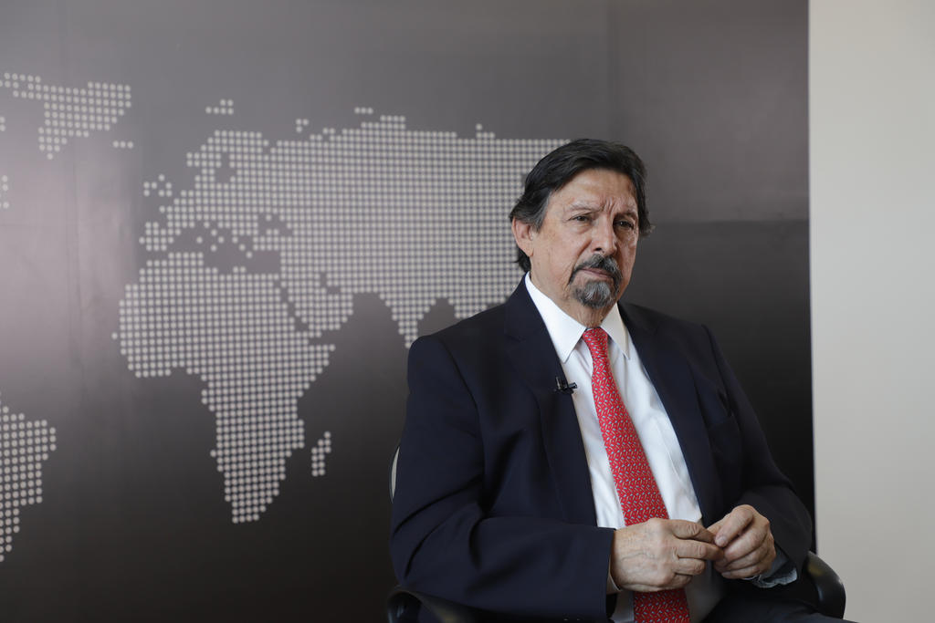 El presidente de la Comisión de Trabajo del Senado, Napoleón Gómez Urrutia (Morena), brindó su respaldo a la iniciativa del Ejecutivo en materia de regulación de la subcontratación, que tendrá como Cámara de Origen la Cámara de Diputados. (ARCHIVO)