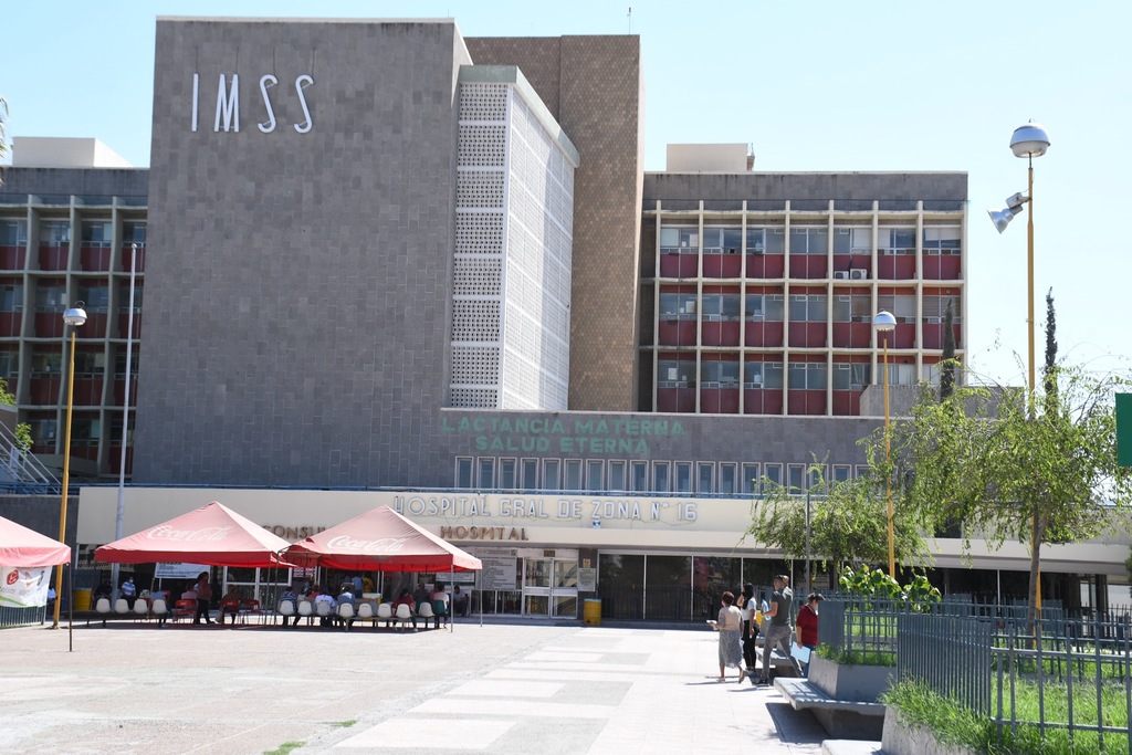 El Hospital General de Zona 16 del IMSS en Torreón fue reconvertido para atender a pacientes COVID durante esta contingencia.  (ERICK SOTOMAYOR/EL SIGLO DE TORREÓN)