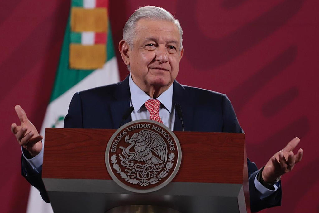 Andrés Manuel López Obrador aseguró que con precios estables de los combustibles su gobierno evita que haya carestía y aumento en el precio de los productos de la canasta básica. (ARCHIVO)