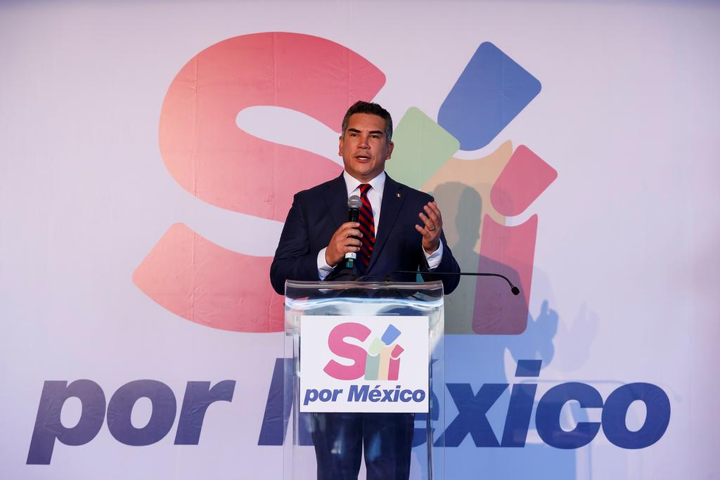 Tras concretar una alianza electoral en Nuevo León, el PRI y el PRD también exploran aliarse para candidaturas comunes a la Cámara de Diputados. (ARCHIVO)