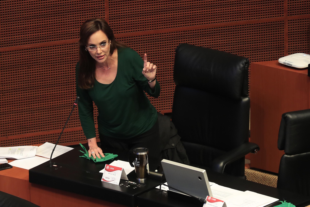 La controvertida legisladora Lilly Téllez aclaró que ella votó por el 'no' a la marihuana.