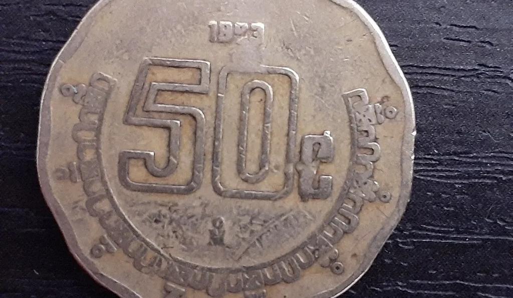 El precio al que han sido puestas a la venta algunas monedas de 50 centavos 'únicas' en su tipo, se ha viralizado en redes sociales (CAPTURA)  