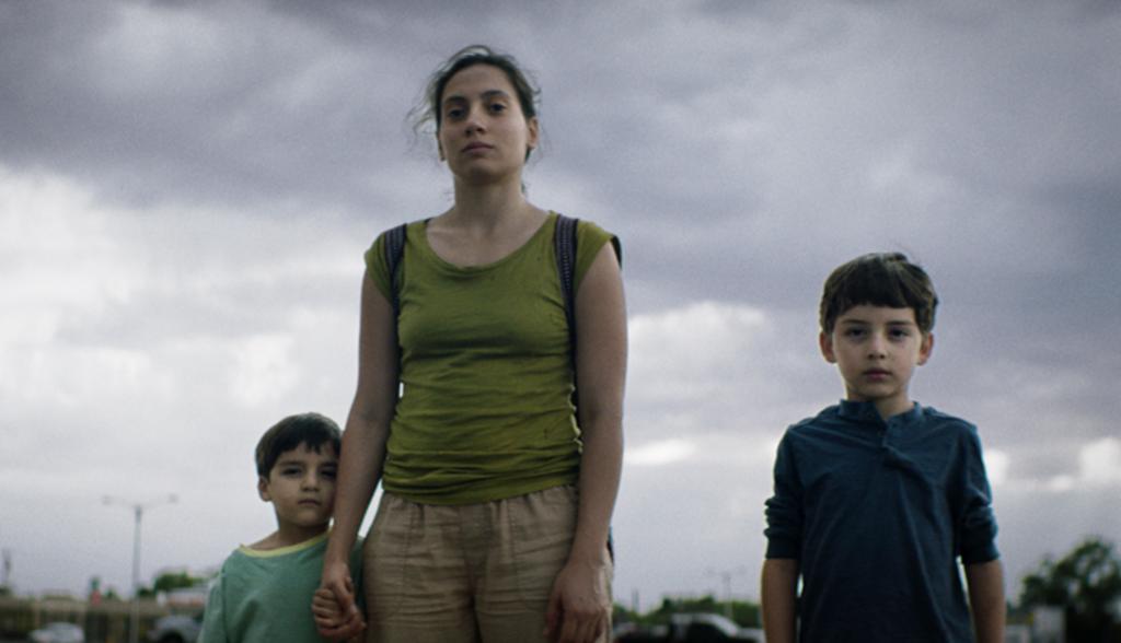La película mexicana Los lobos, de Samuel Kishi se alzó este viernes como la gran ganadora de la edición 35 del Festival Internacional de Cine en Guadalajara (FICG) que concluye hoy con la ceremonia de premiación.  (ESPECIAL) 