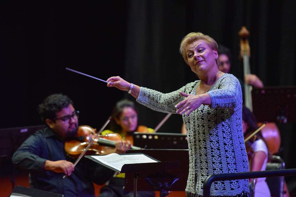 Experiencia. Natalia Riazanova es la actual directora artística de la Orquesta del Estado de Durango.