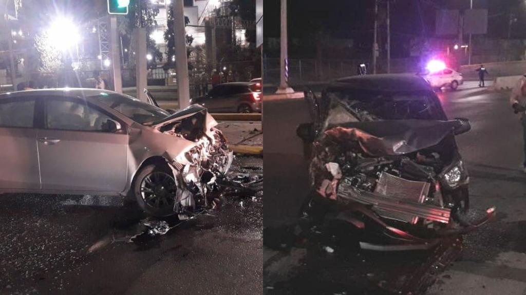 La madrugada de este sábado se registró un accidente vial sobre el kilómetro 11-40 del bulevar Miguel Alemán de Gómez Palacio, dos vehículos de reciente modelo se impactaron de frente. (EL SIGLO DE TORREÓN)