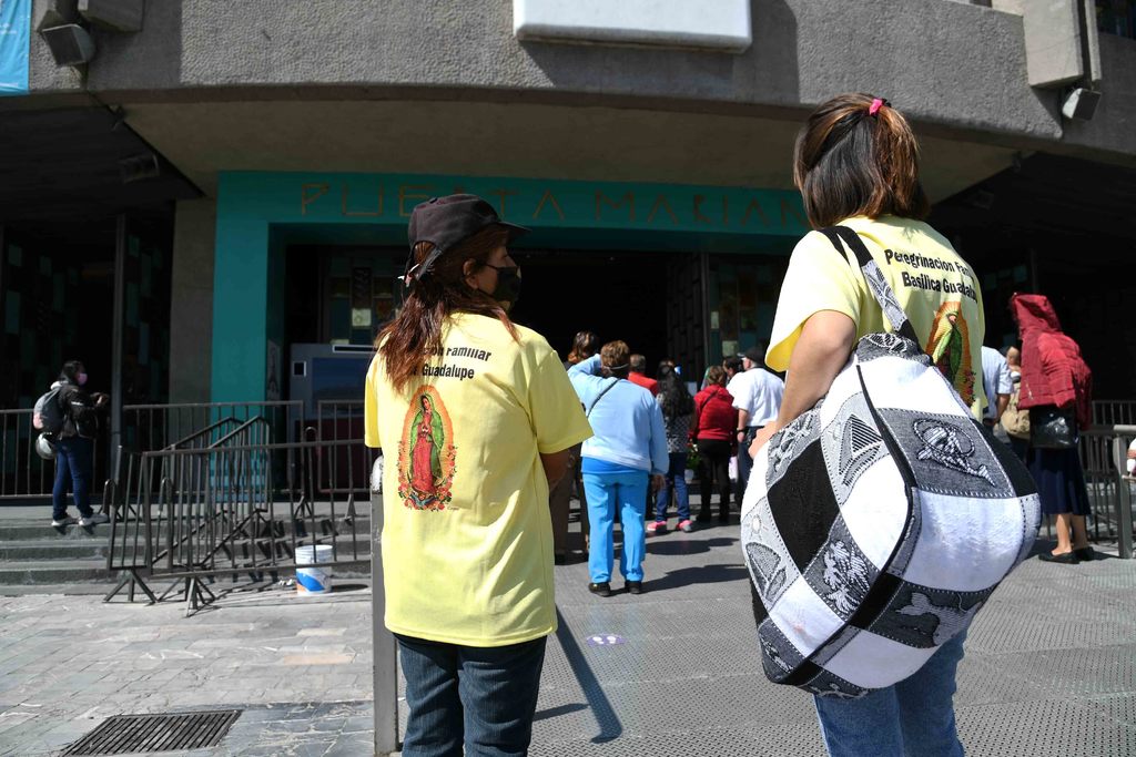 En Ciudad de México la gente reta las medidas sanitarias. (AGENCIAS)