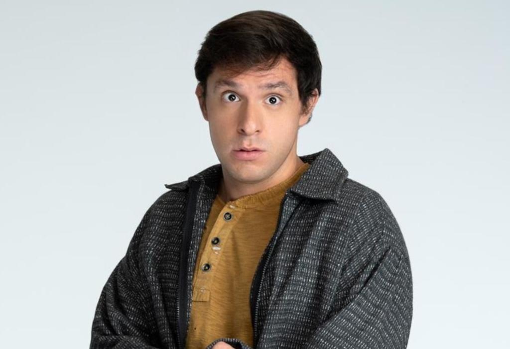 El actor encarna a 'Lorenzo', un joven con discapacidad intelectual en la telenovela Quererlo todo.  