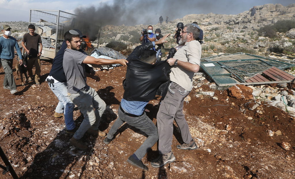 La protesta fue contra la expansión de los asentamientos israelíes en la localidad cisjordana de Salfit. (EFE)