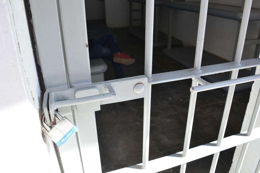 Los detenidos fueron internados en el Centro de Detención y puestos a disposición del Ministerio Público por el delito de robo.