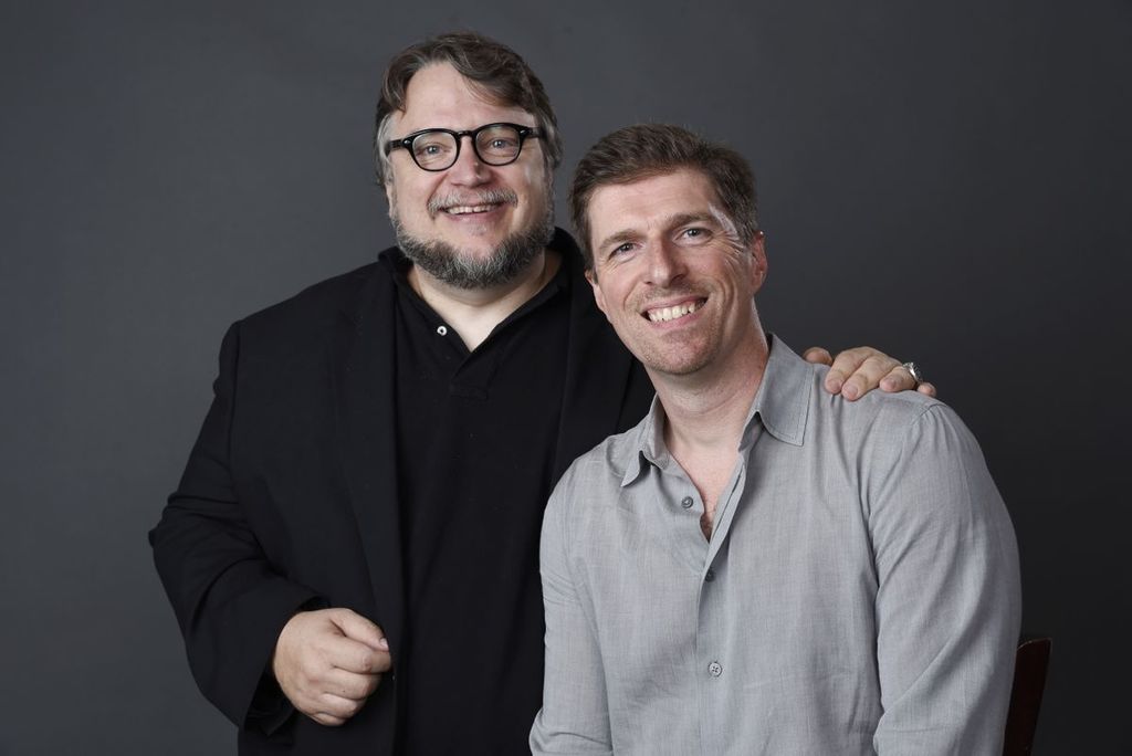 Colaboración. Guillermo del Toro y Chuck Hogan lanzan una nueva saga literaria donde exploran el ocultismo..