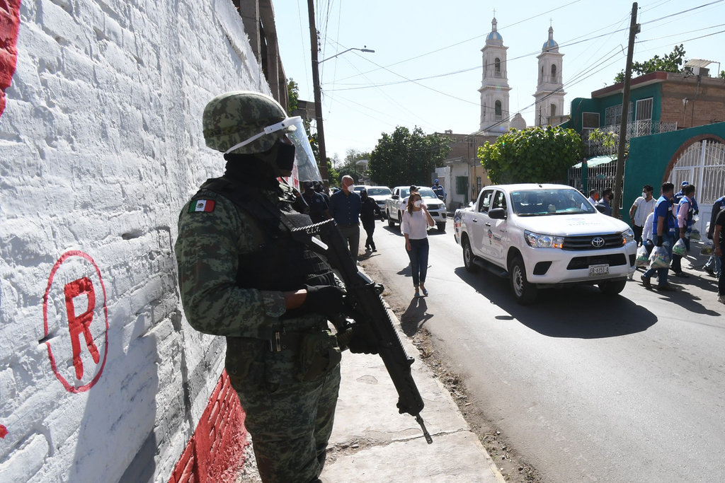 El gobernador de Coahuila, Miguel Riquelme, indicó que los propios mandos militares han pedido al Gobierno estatal una organización para cuando arriben a la entidad las vacunas.