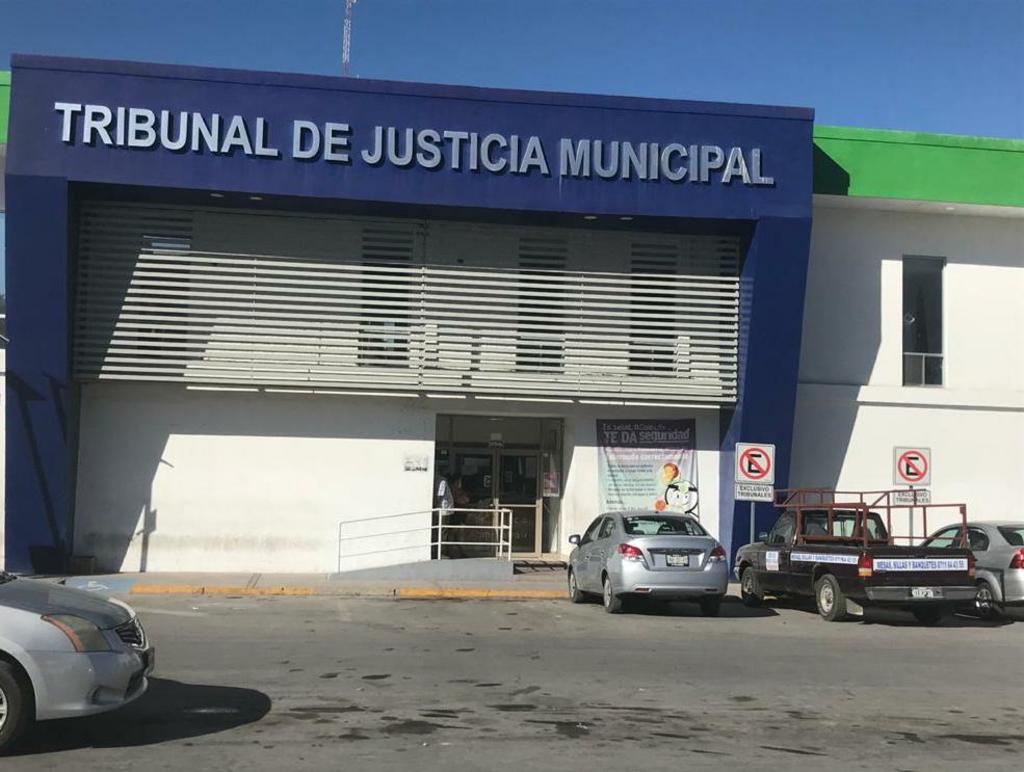 La Dirección de Seguridad Pública de Torreón, informó sobre la detención de un sujeto identificado como Alejandro “N”, quien es señalado por el robo de una motocicleta.
(ARCHIVO)