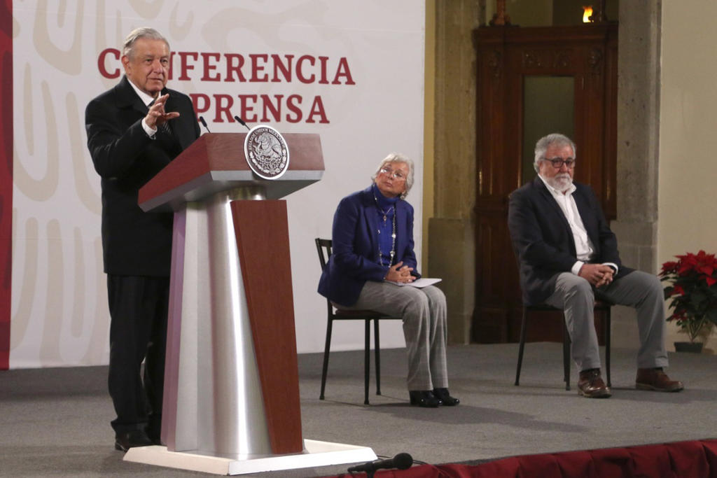 López Obrador manifestó que si hay alguna irregularidad se revisará, pues aseguró que en su gobierno debe de dar el ejemplo. (EL UNIVERSAL)