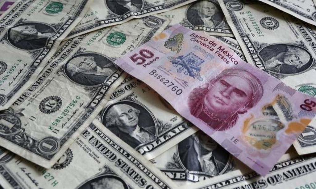 El tipo de cambio se ubica esta mañana en 20.05 unidades, una pérdida de 16 centavos o 0.8% para el peso mexicano con relación al miércoles. (ARCHIVO)