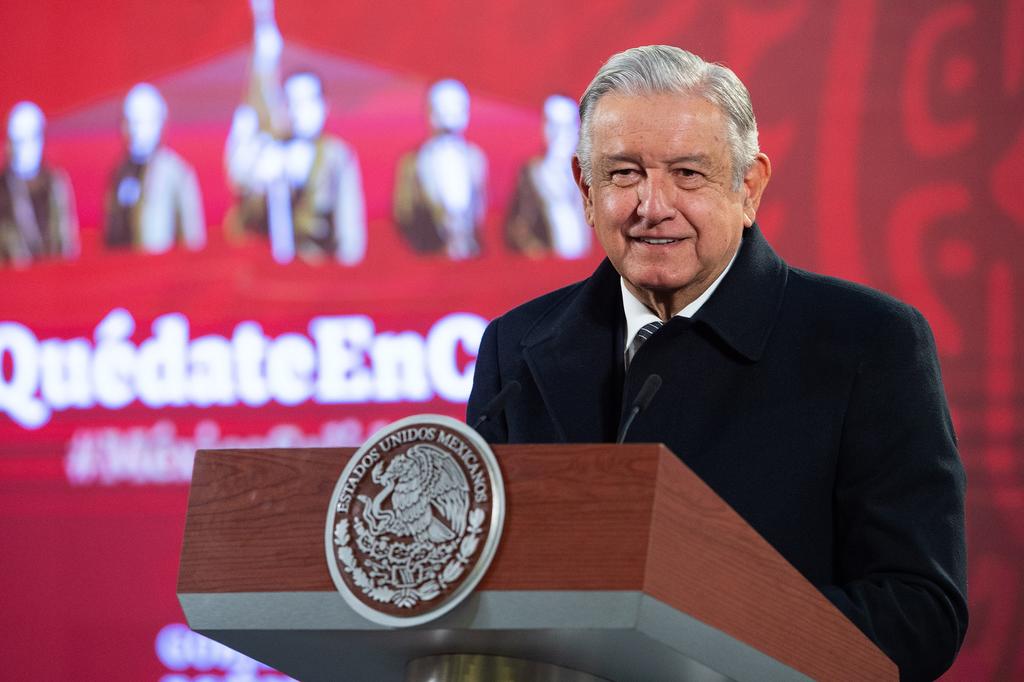 'Estamos como Cuba y Venezuela en salario', dijo López Obrador en su conferencia mañanera de este jueves en Palacio Nacional, al momento de comparar los montos entre países.
(EFE)
