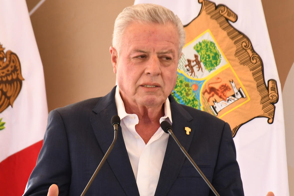 Zermeño admitió que el exjefe de Vialidad nunca fue despedido del Ayuntamiento de Torreón, además se dijo extrañado de los cuestionamientos de la prensa respecto a su nuevo puesto y la determinación de mantenerlo dentro de la estructura del gobierno municipal.
(ARCHIVO)