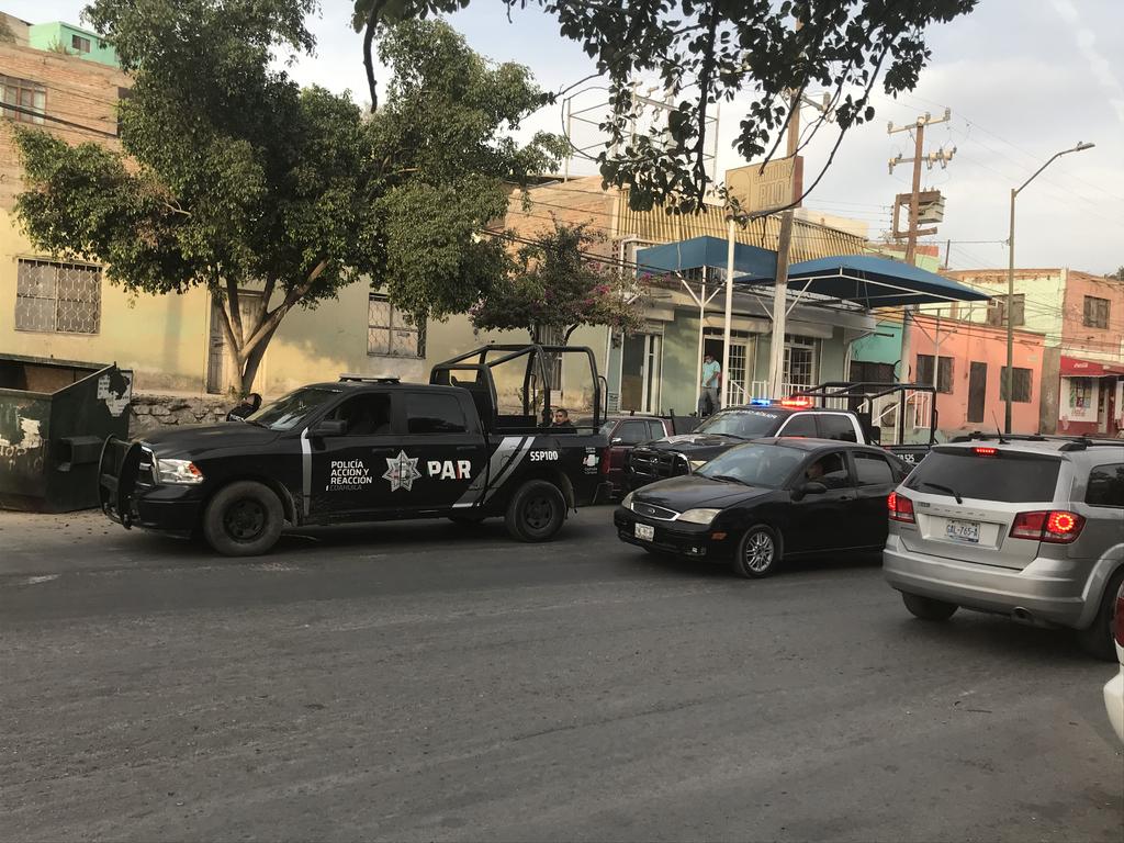 La Fiscalía General del Estado de Coahuila, informó que ya fue identificado el hombre que perdió la vida tras recibir múltiples impactos de bala en la colonia Cerró de la Cruz de la ciudad de Torreón.
(ARCHIVO)