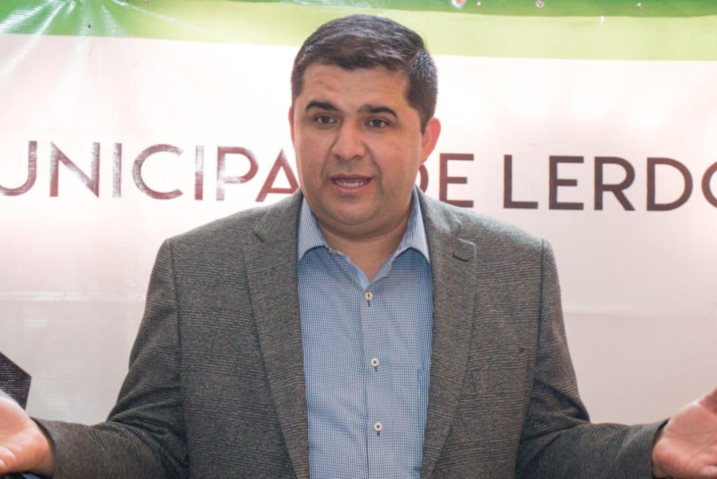Para el alcalde de Lerdo, Homero Martínez Cabrera, una alianza entre el PRI y el PAN en este proceso electoral no sería benéfico sobre todo para el municipio.
(ARCHIVO)
