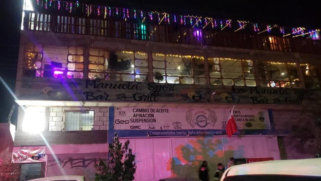 Durante la noche de este viernes fue clausurado un restaurante-bar ubicado en la colonia Rincón La Merced de Torreón, mismo en el que se detectaron múltiples omisiones sanitarias que generaron riesgos de contagio de COVID-19.
(ESPECIAL)