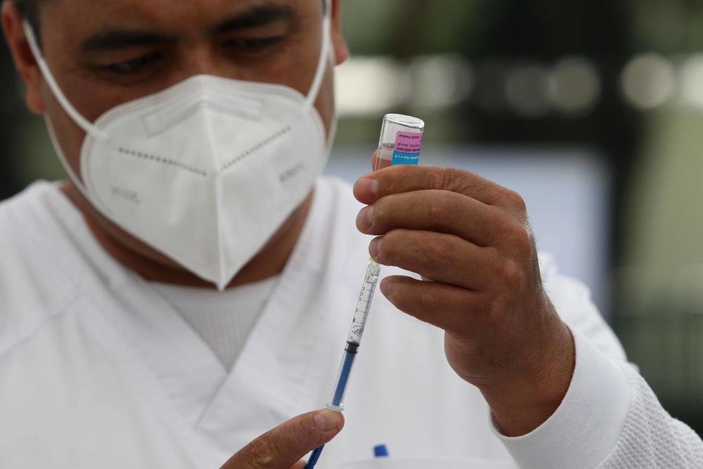 Después de anunciar el arribo de las primeras dosis de vacunas contra COVID-19 al Aeropuerto Internacional de Monterrey, la Séptima Zona Militar informó que el traslado fue suspendido debido a fallas en la logística.