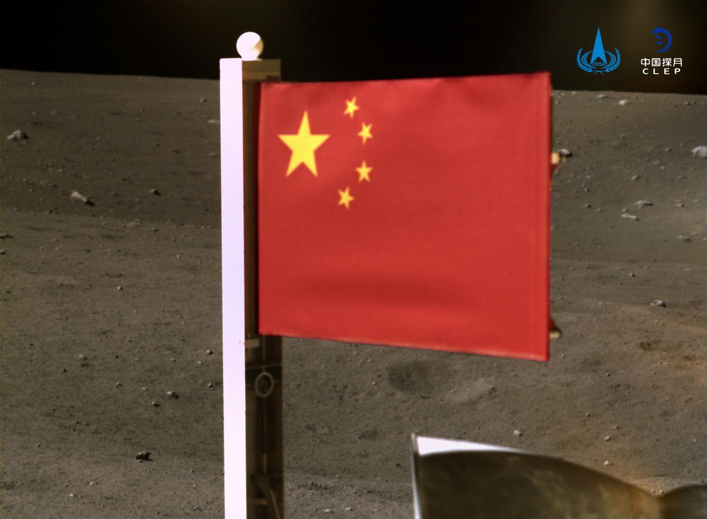 Tras el exitoso retorno de una cápsula con piedras de la Luna, China se prepara para futuras misiones espaciales, con el posible establecimiento de una base en la Luna para exploradores humanos en el horizonte. (ARCHIVO) 

