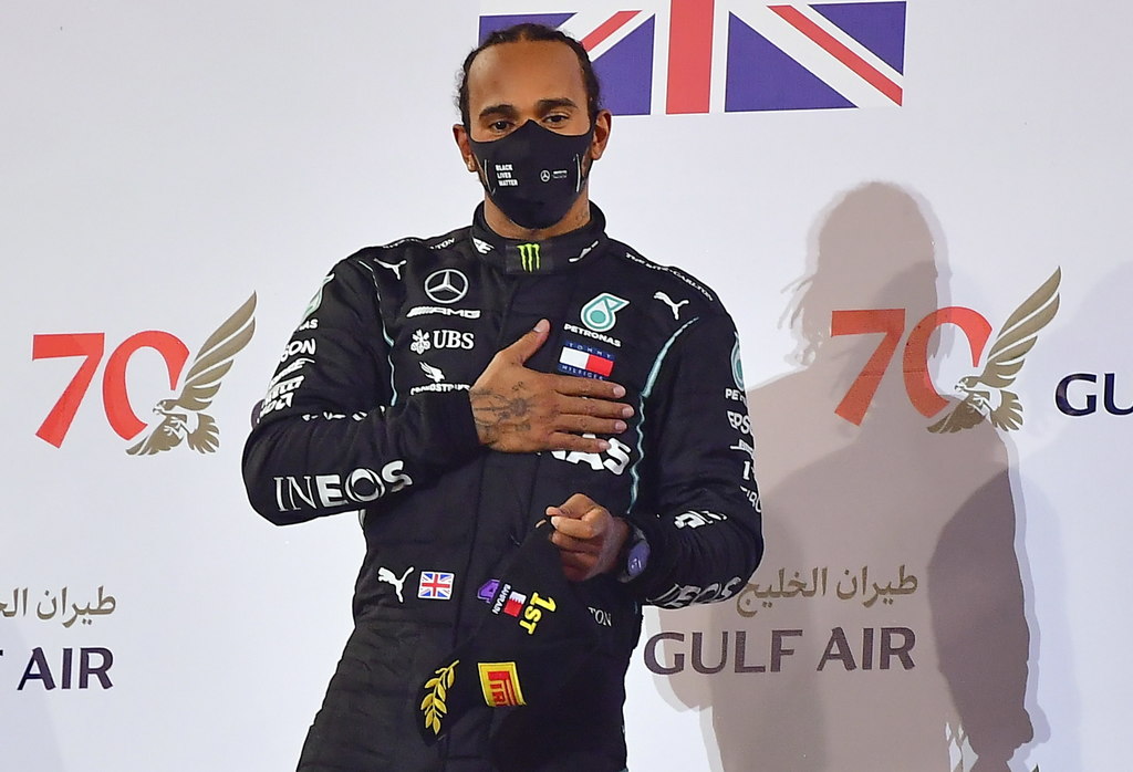 Lewis Hamilton confesó que no la pasó bien cuando se contagió de COVID-19, e incluso perdió cuatro kilos en una semana. (EFE)