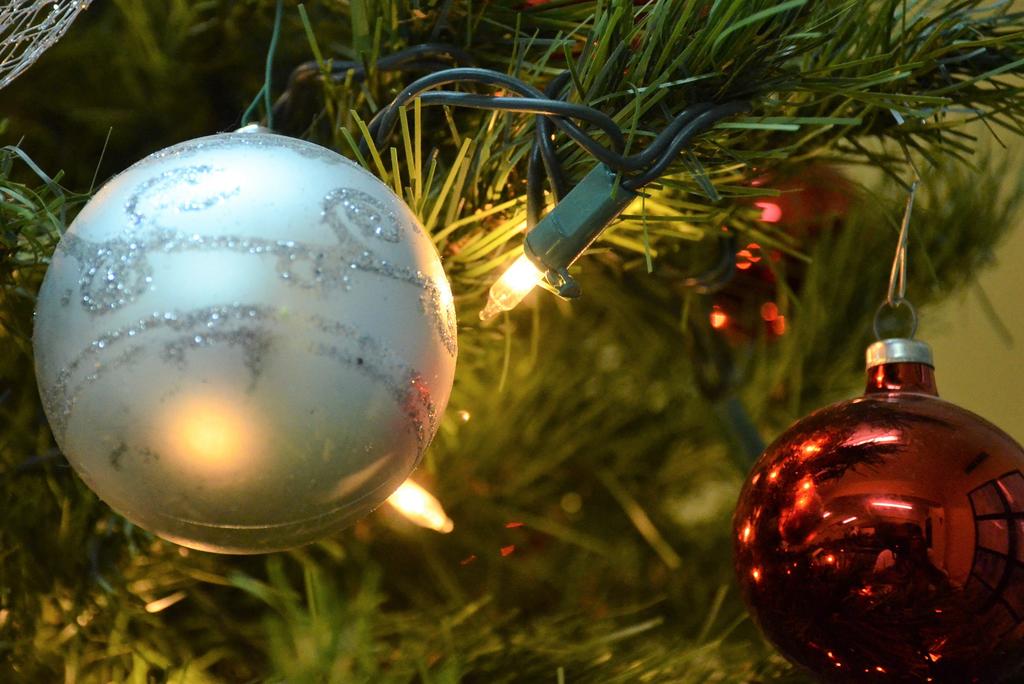 Sin Navidad no hay árbol de Navidad, por lo que para entenderlos mejor es necesario explicar el origen de esta fecha. (ARCHIVO)
