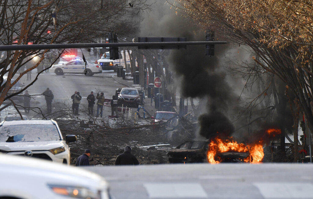 La explosión que sacudió este viernes la ciudad de Nashville, en el estado de Tennessee en EUA (ESPECIAL) 