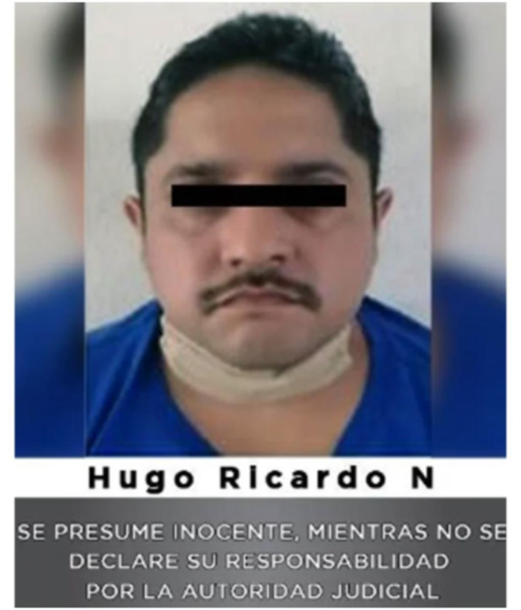 Hugo Ricardo, alias 'El Gordo' fue vinculado a proceso por un juez por el homicidio del alcalde de Valle de Chalco, Francisco Tenorio Contreras, quien fue baleado el 29 de octubre del año pasado.
(ESPECIAL)