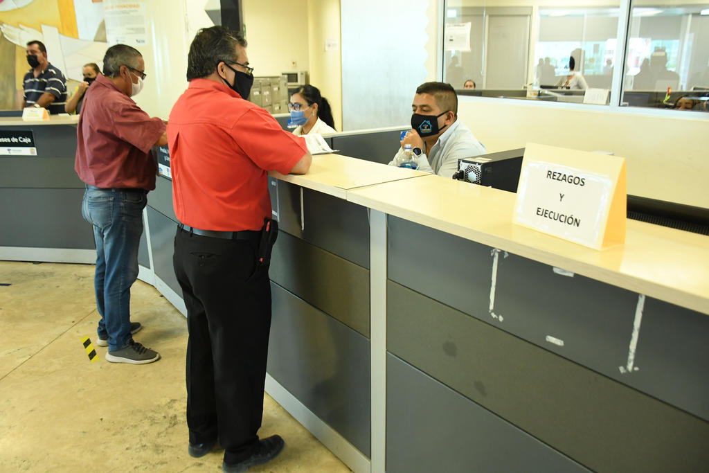 Desde este lunes fueron cerradas las operaciones de las cajas de la Presidencia Municipal de Torreón, se realizan los preparativos para iniciar con las acciones de los primeros cobros de 2021 y en el marco de la actualización de los valores catastrales. (ARCHIVO)