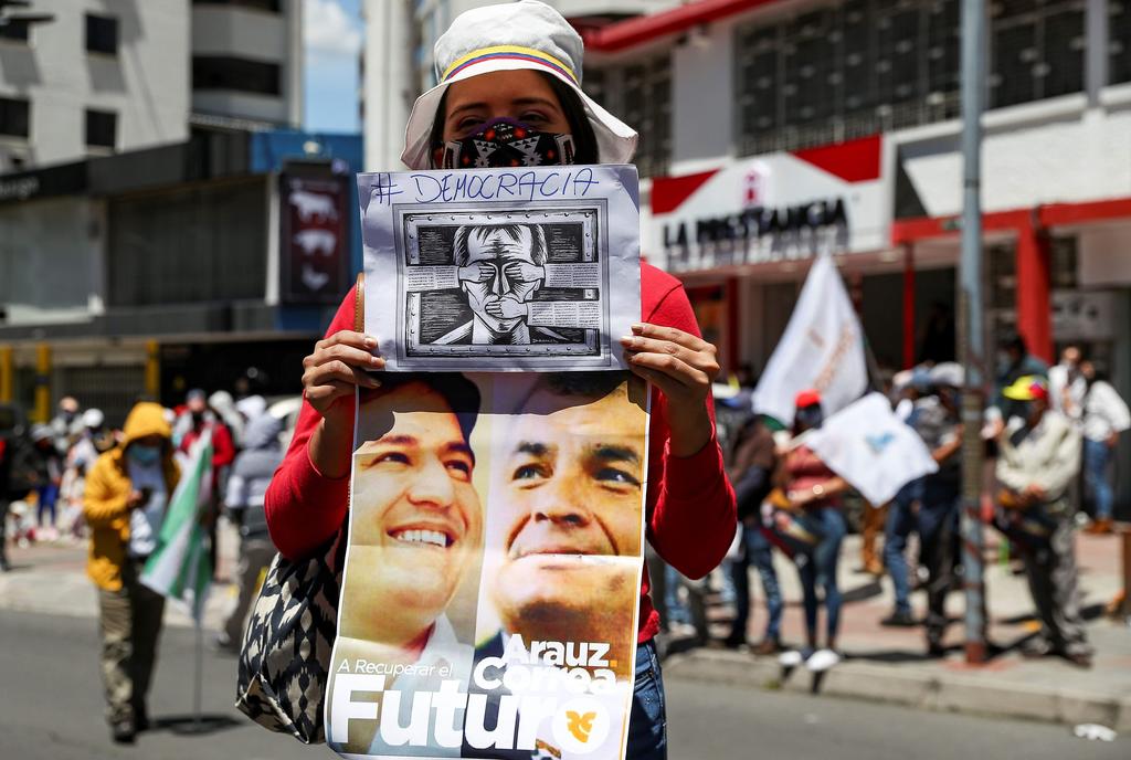 Con la mirada puesta en el crecimiento de los casos de la COVID-19, Ecuador entró este jueves, de manera oficial, en la campaña electoral para designar al sucesor del presidente Lenín Moreno, de entre más de una docena candidatos, de los cuales dos tienen marcadas opciones de pasar a segunda vuelta. (ARCHIVO) 
