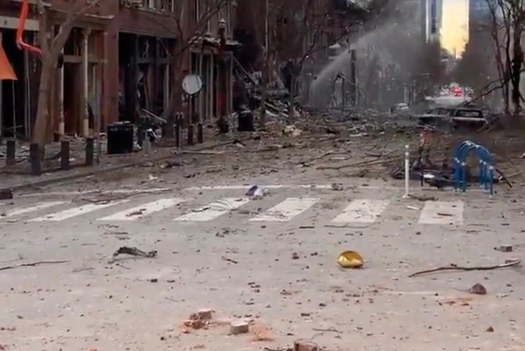 Antes de morir, el hombre que detonó un explosivo el Día de Navidad en el centro de Nashville había enviado materiales sobre sus puntos de vista a sus conocidos, indicaron funcionarios federales el sábado. (ESPECIAL) 