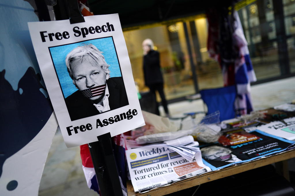 La plataforma WikiLeaks pidió este domingo a las autoridades de Estados Unidos que retiren los cargos contra su fundador, el australiano Julian Assange, que este lunes conocerá si es extraditado a ese país desde el Reino Unido. (ARCHIVO)