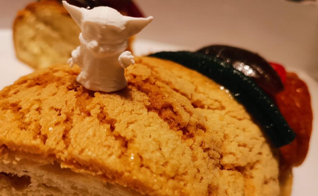 Debido a la popularidad del personaje conocido popularmente como 'Baby Yoda', algunas panaderías y pastelerías crearon por la temporada Roscas de Reyes inspiradas en este personaje (ESPECIAL) 