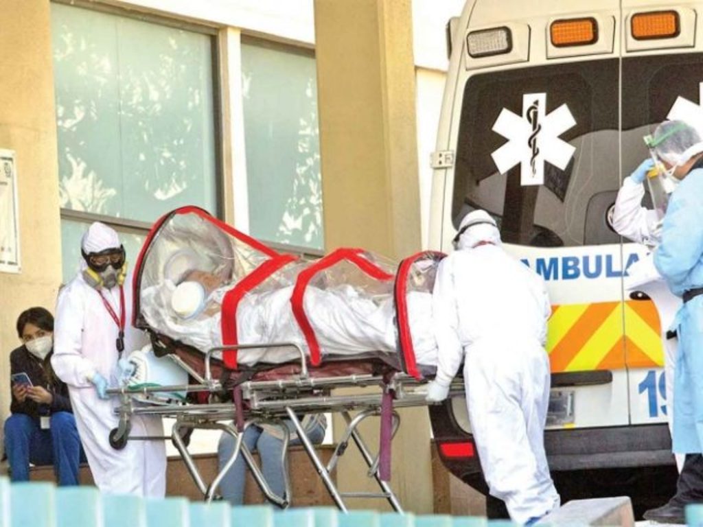 Los hospitales no cuentan con camas para pacientes. (ARCHIVO) 