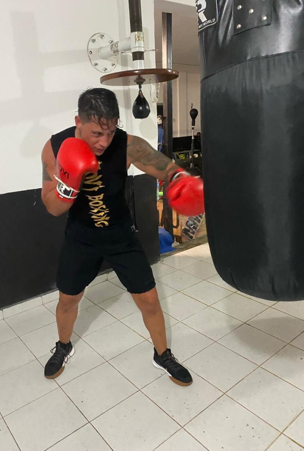 En excelente condición física regresó al gimnasio la boxeadora capitalina, que ahora reside en Quintana Roo. (ESPECIAL)