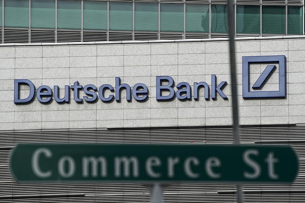El banco alemán Deutsche Bank acordó pagar más de 130 millones de dólares para resolver una investigación del Gobierno de Estados Unidos por un caso de corrupción en el extranjero y otro por una trama de fraude con materias primas. (EFE)