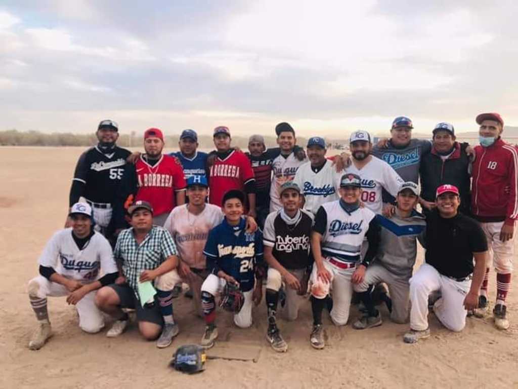 El equipo de Transporte es uno de los protagonistas en este circuito que está reactivando la práctica del beisbol amateur en La Laguna. (ESPECIAL)