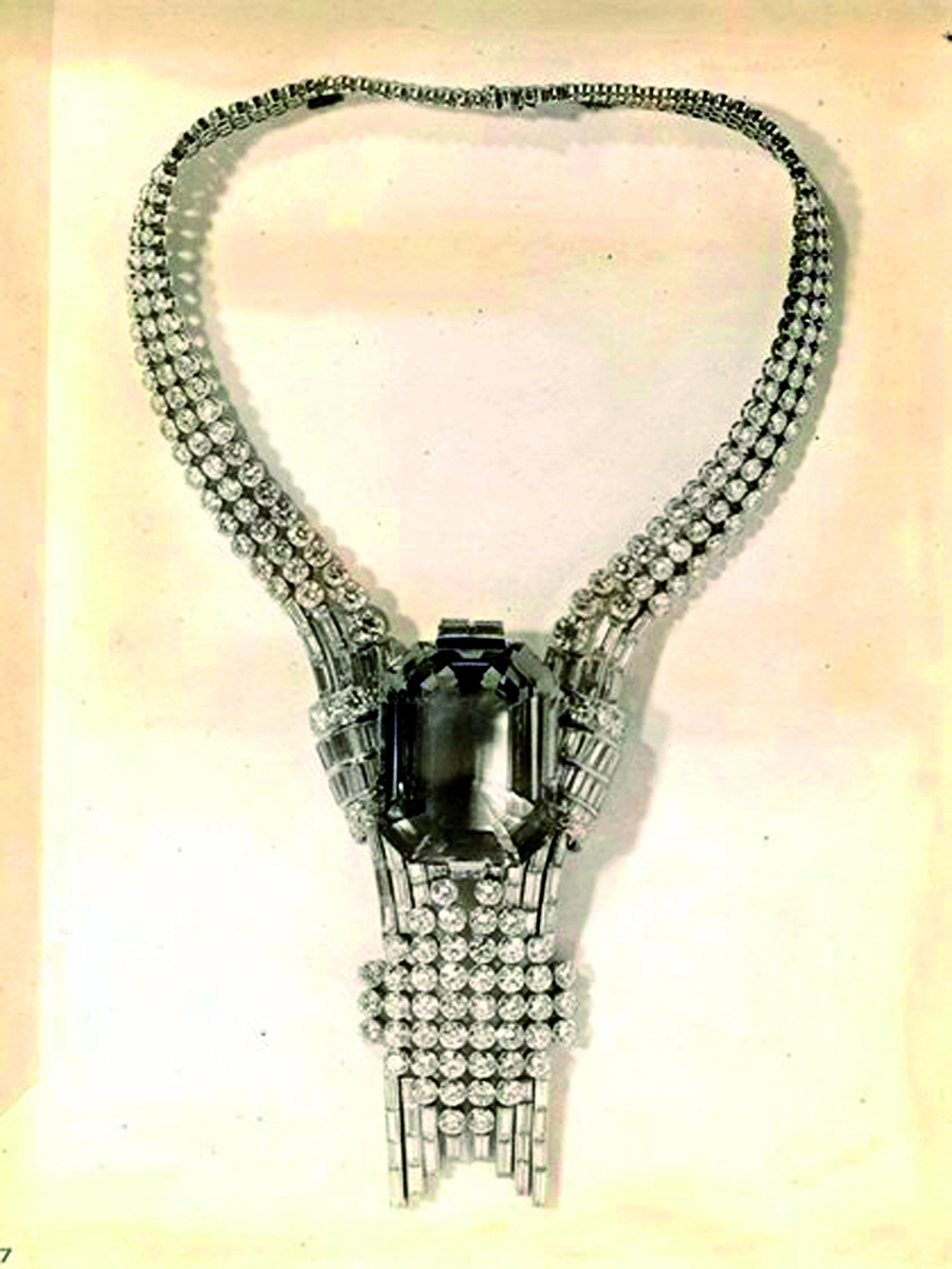Tiffany adqquirió un diamante de 80 quilates para realizar una reedición del histórico collar que presentó en la exposición mundial de Nueva York en 1939. (FOTOGRAFÍAS DE ARCHIVO)