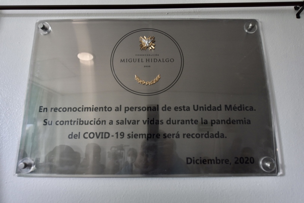 El hospital del IMSS recibió la Condecoración Miguel Hidalgo por parte del Gobierno de México. (ÉRICK SOTOMAYOR)