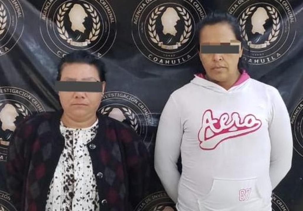 La Fiscalía General del Estado de Coahuila, informó sobre la detención de dos mujeres señaladas por el delito de robo con violencia en una zapatería de la colonia Sol de Oriente de Torreón. (EL SIGLO DE TORREÓN)