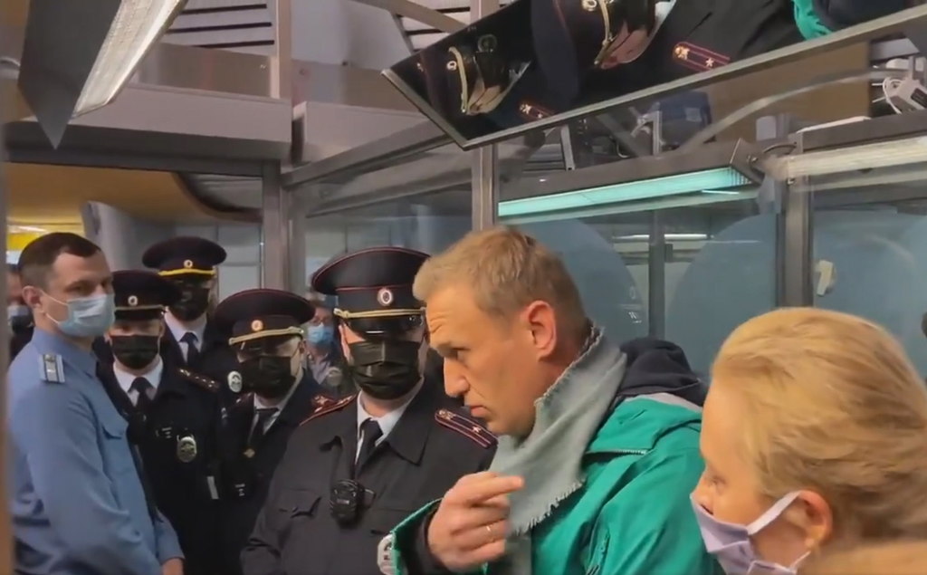 El SFP acusa a Navalni de incumplir las condiciones de una pena de cárcel suspendida de 3.5 años dictada contra él en 2014 . (EFE) 