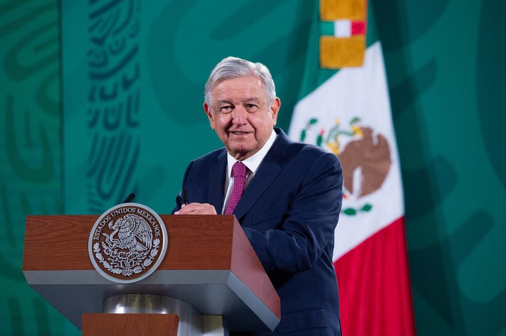 López Obrador dijo que él se vacunará cuando le toque a los adultos mayores de 67 años, porque esas son las reglas y es un asunto ético. (EFE)