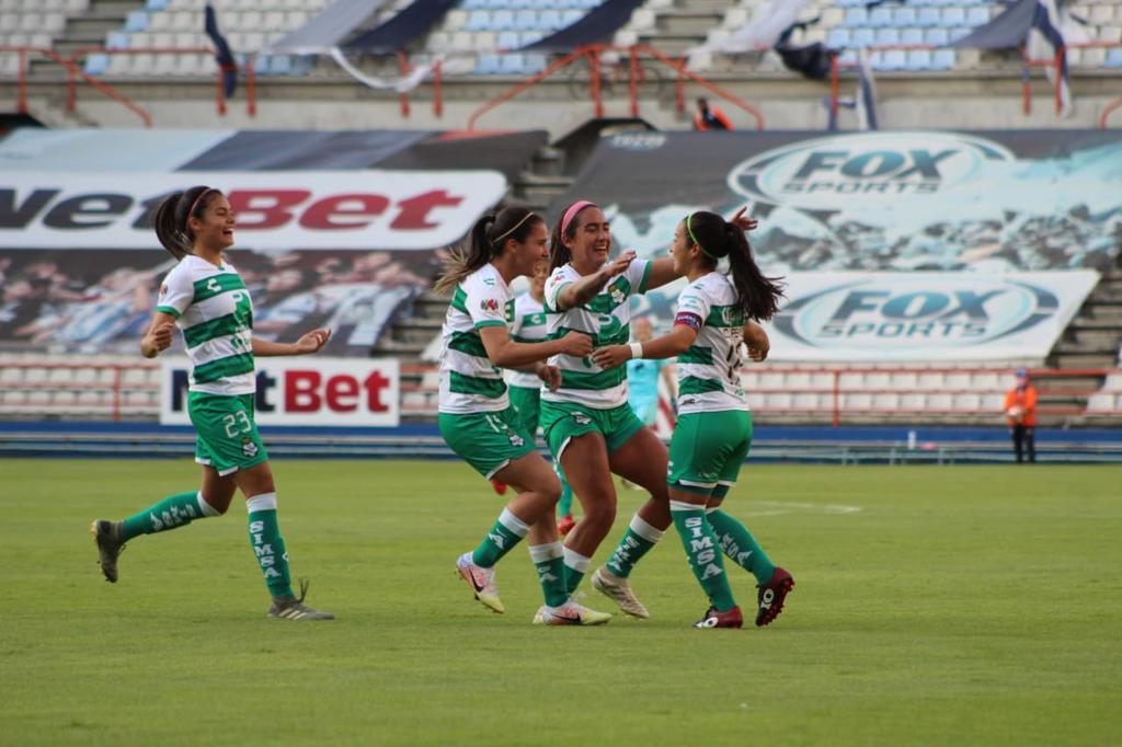 Santos Laguna Femenil inició de gran forma su participación en el torneo Guardianes 2021, al derrotar como visitantes 2-1 a las Tuzas del Pachuca. (CORTESÍA)
