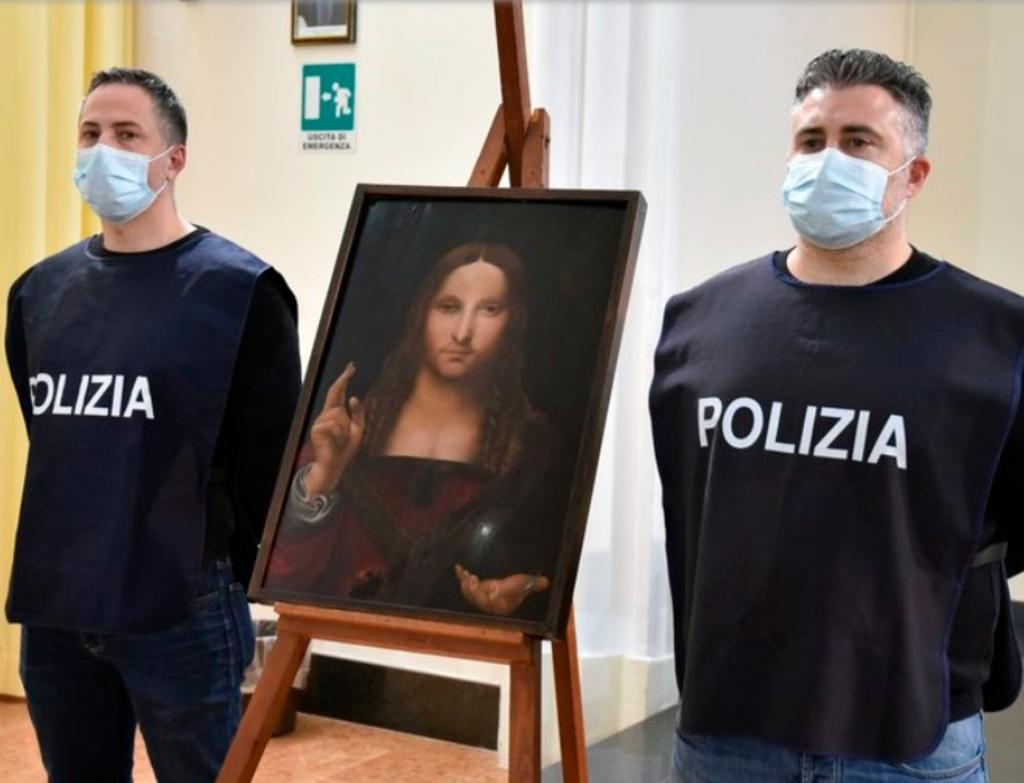 La policía italiana recuperó una réplica de 500 años de la pintura de Leonardo da Vinci “Salvator Mundi” que había sido robada de una iglesia de Nápoles durante la pandemia sin que los sacerdotes se dieran cuenta de que había desaparecido. (Especial) 
