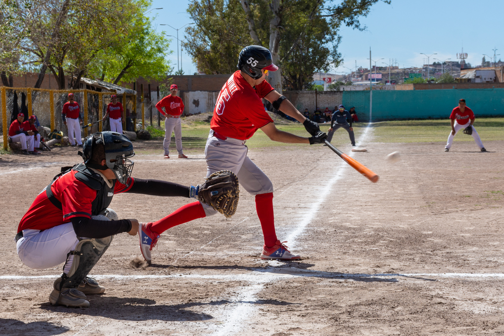 Se aproxima otro domingo con mucho beisbol en la Comarca Lagunera, al celebrarse una nueva jornada de este circuito. (ARCHIVO) 