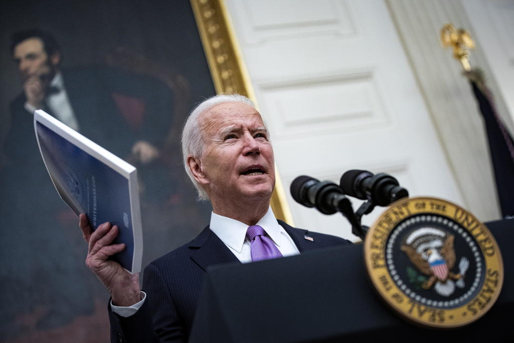 El nuevo presidente de Estados Unidos, el demócrata Joe Biden, lanzó este viernes un plan para proveer 'alivio económico de emergencia y equitativo' para las familias, las comunidades y las empresas afectadas por la pandemia. (ARCHIVO) 
