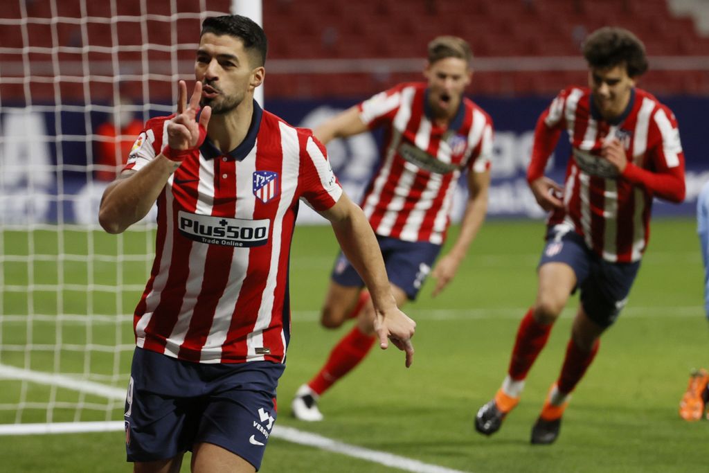 Luis Suárez anotó el segundo gol del Atlético ante Valencia. (AP)