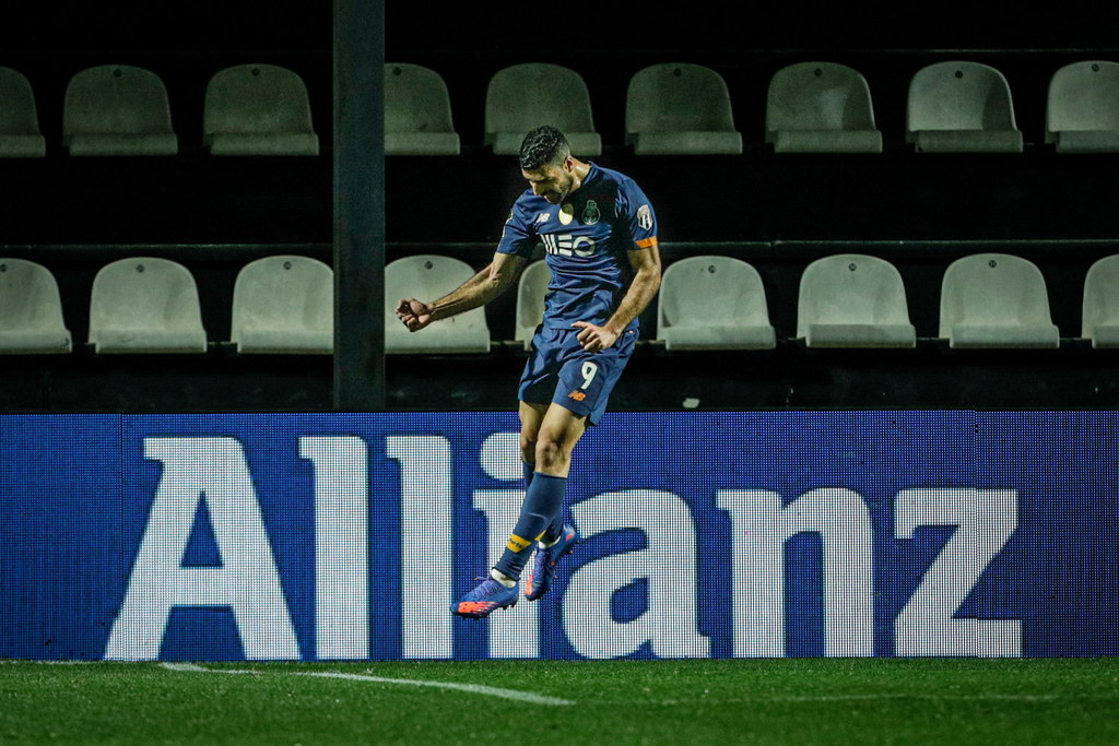 Mehdi Taremi anotó el único gol del juego ante Farense. (EFE)