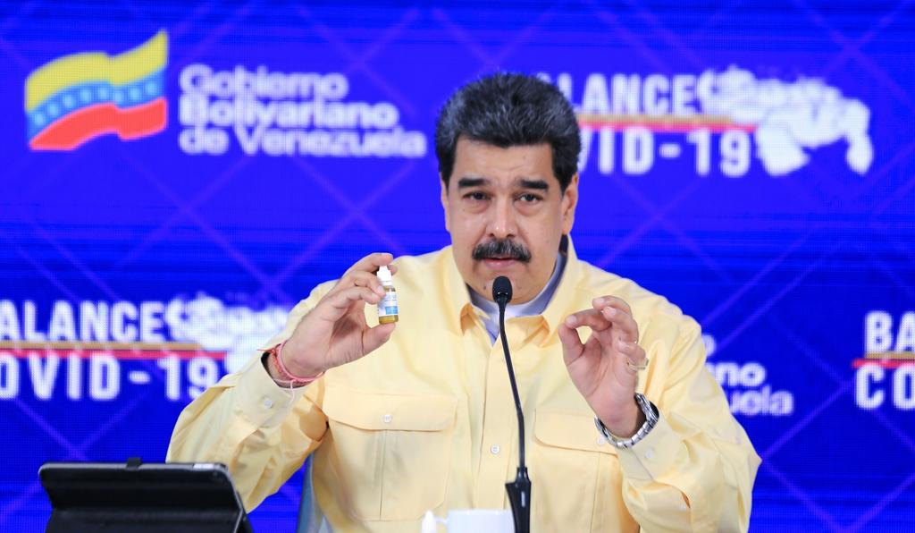 El presidente venezolano aseguró que las 'gotas milagrosas' son bastante 'eficaces' contra el coronavirus y que sólo basta con ponerse 10 de éstas cada cuatro horas (ESPECIAL)   